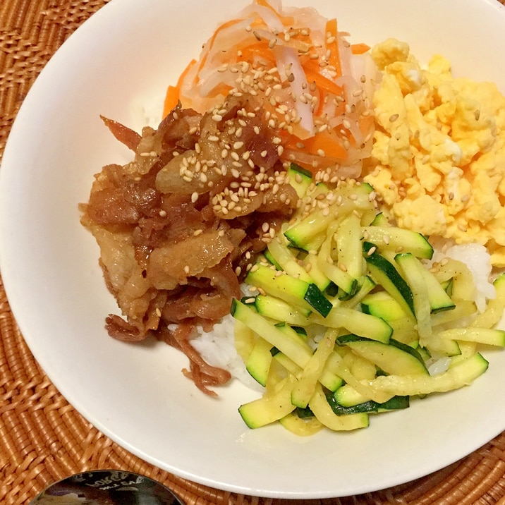 野菜たっぷり! ビビンバ丼〜辛さはお好みで